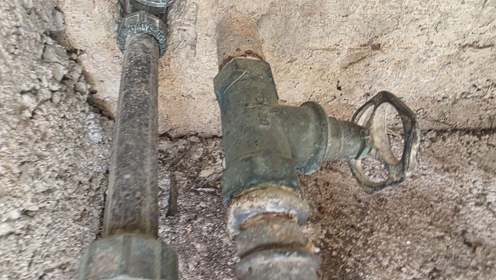 Technik-Check – Wasseranschlüsse und Zisterne am Get Your Fjaka Grundstück