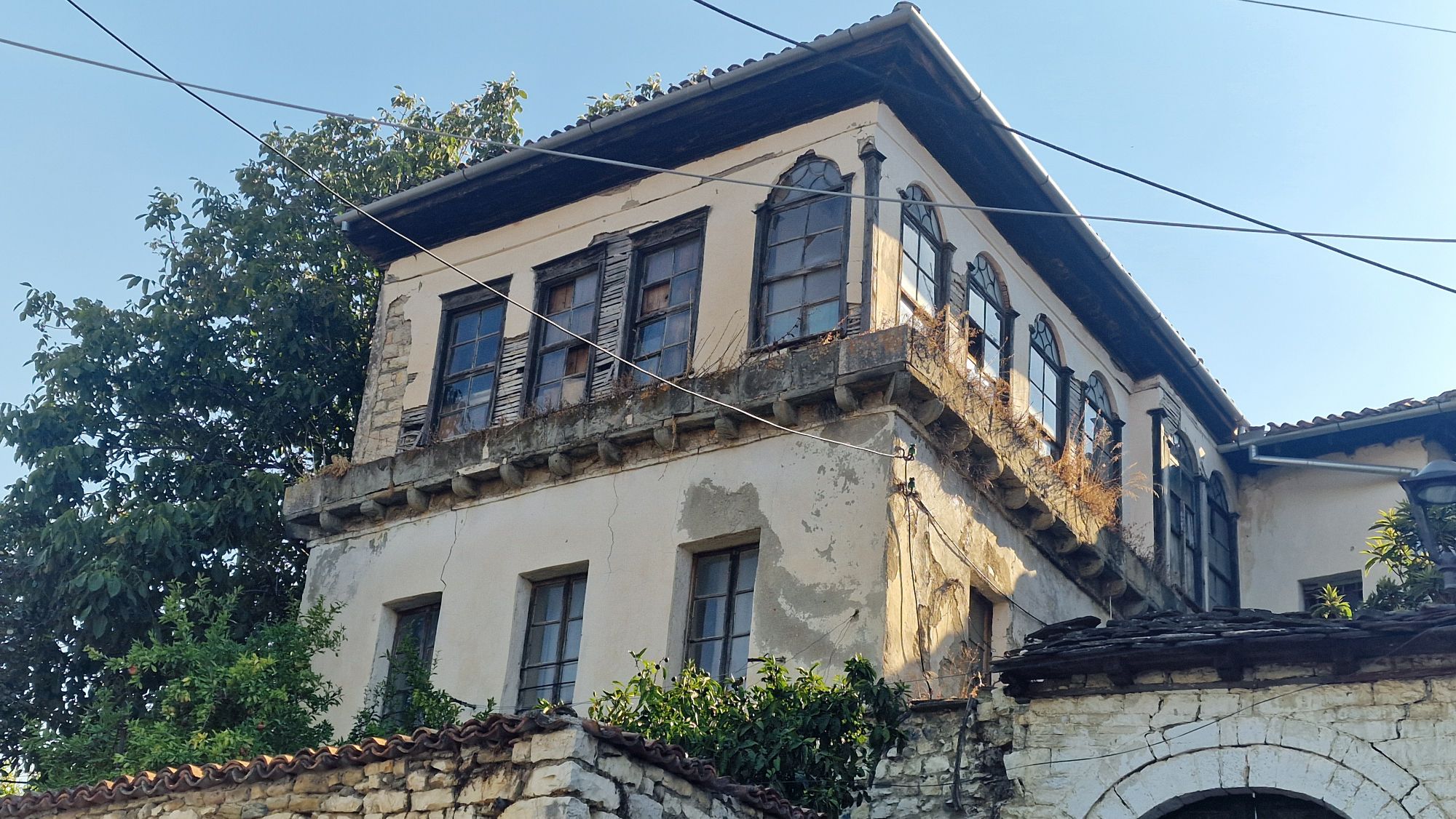 Traditionelles Wohnhaus in der Unterstadt von Berat
