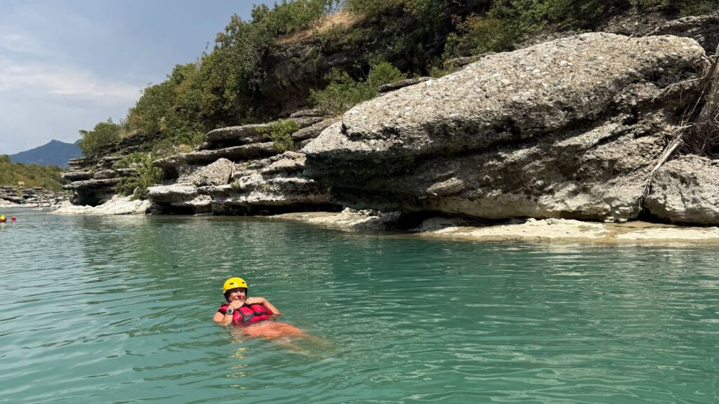 Rafting auf der Vjosa bei Përmet