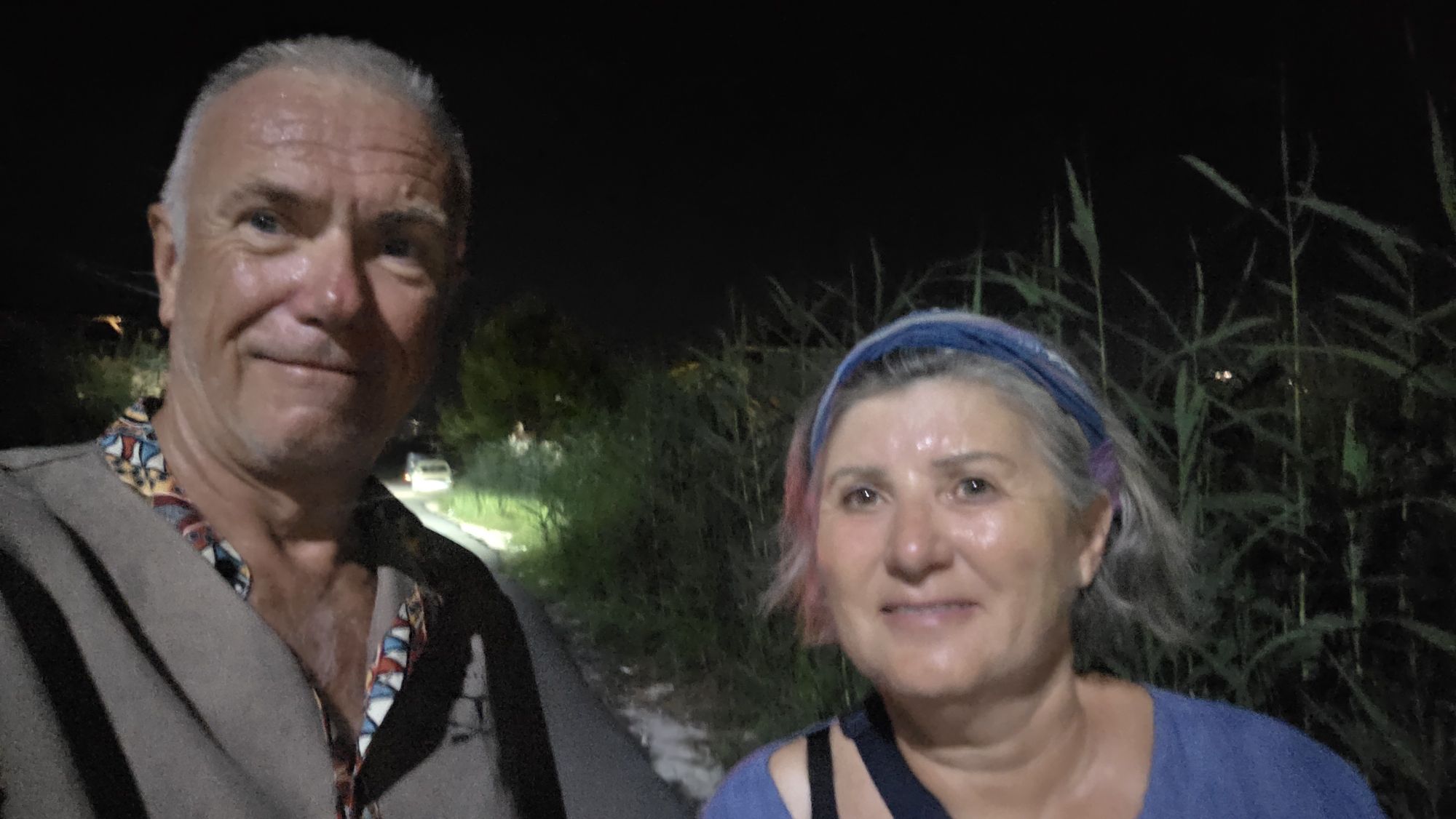 Abendlicher Rückweg durch die Nebenstraßen von Vlorë
