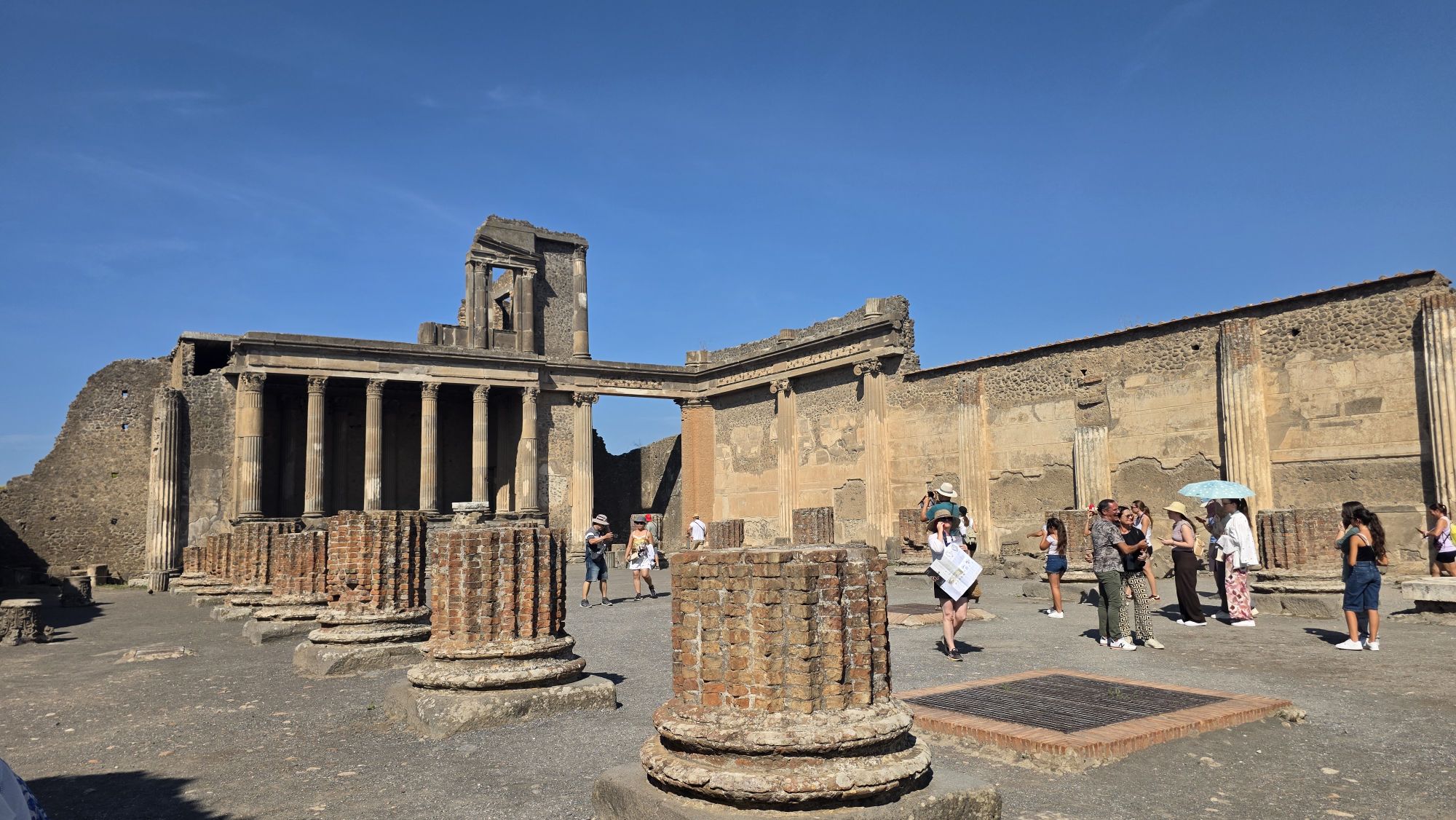 Basilika am Forum von Pompeji
