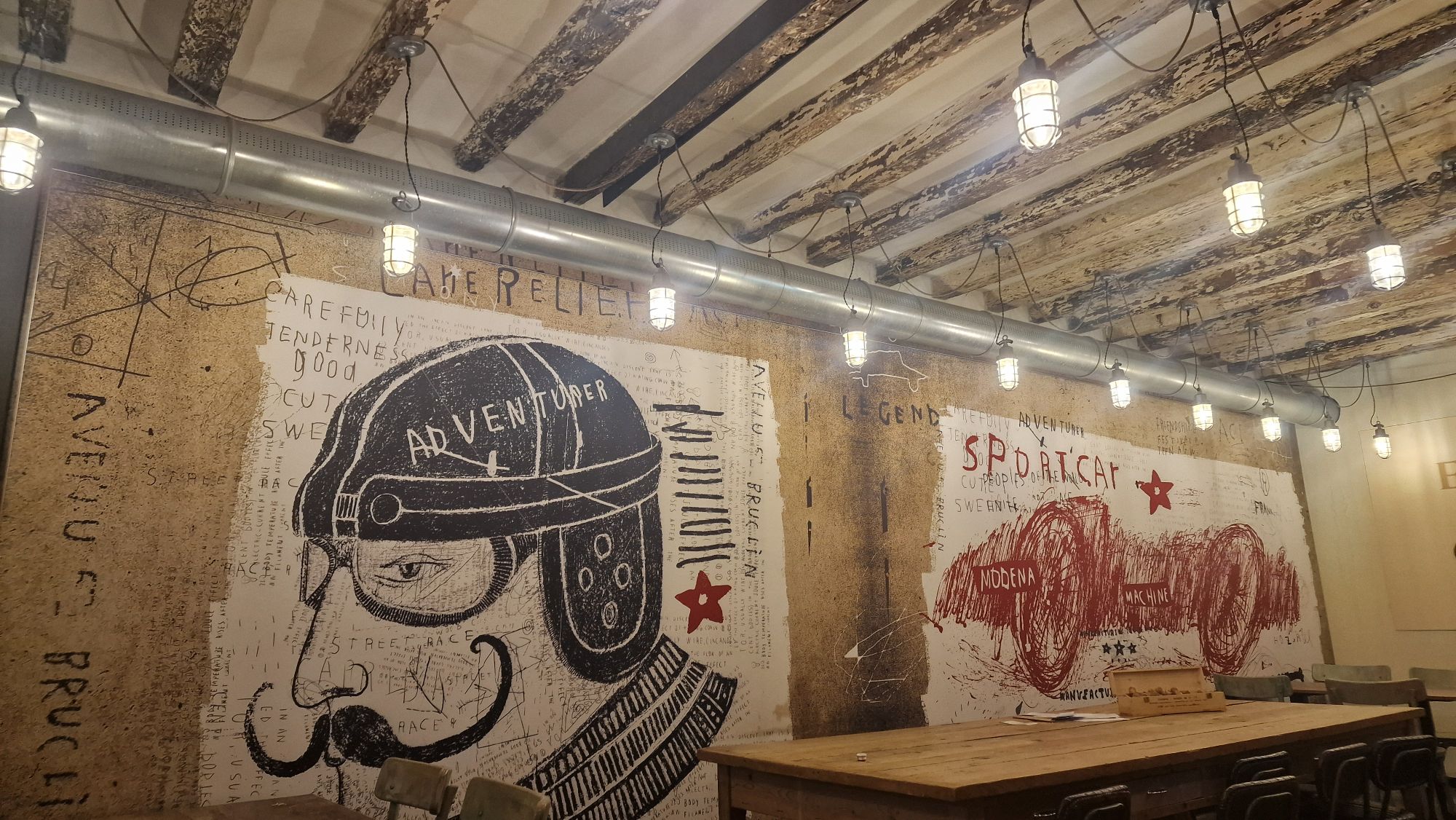 Dekoration im Bistro Emilia in Modena